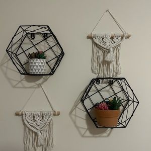 Decorative Wall Pieces